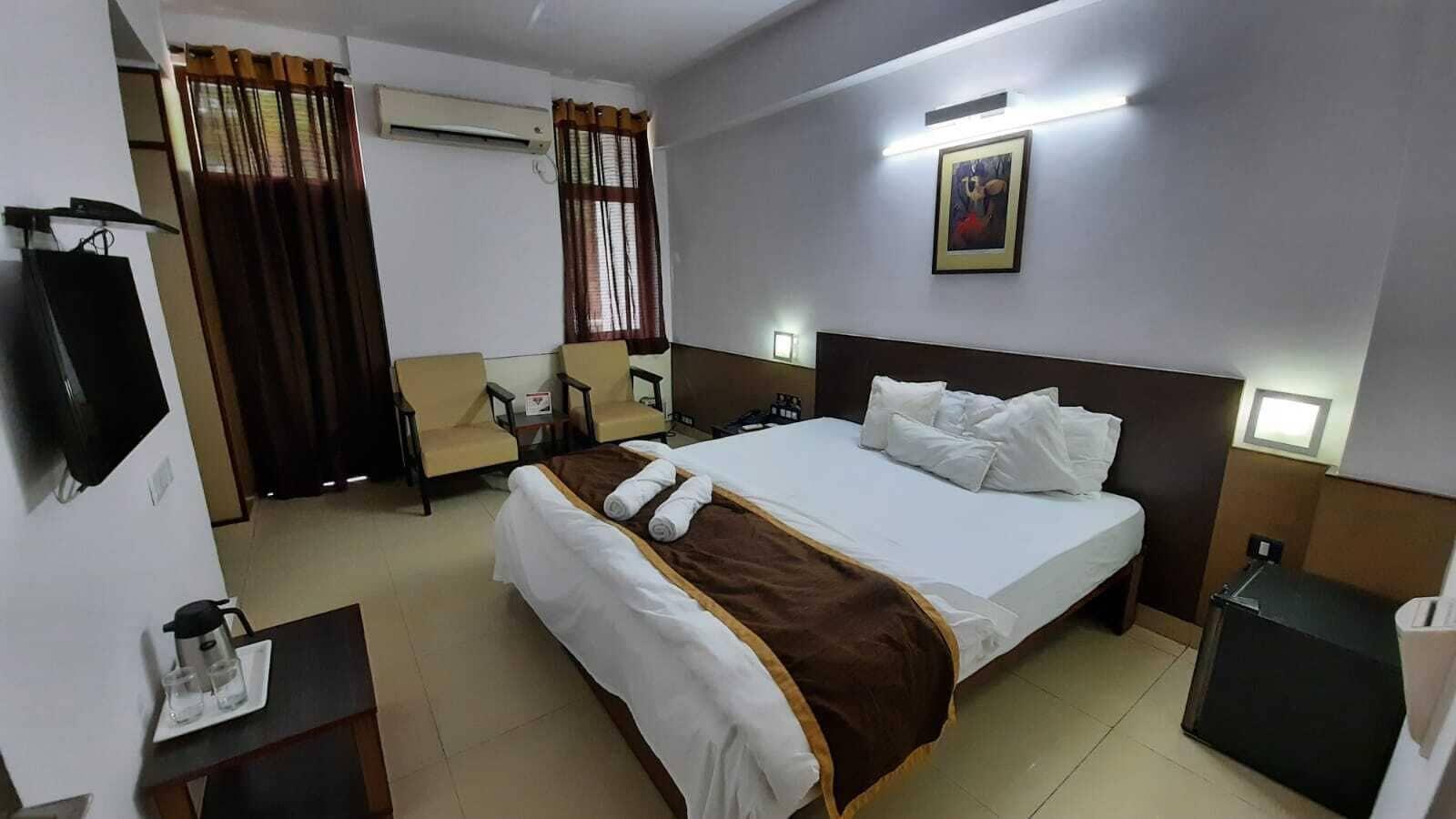 Ymca Tourist Hostel *